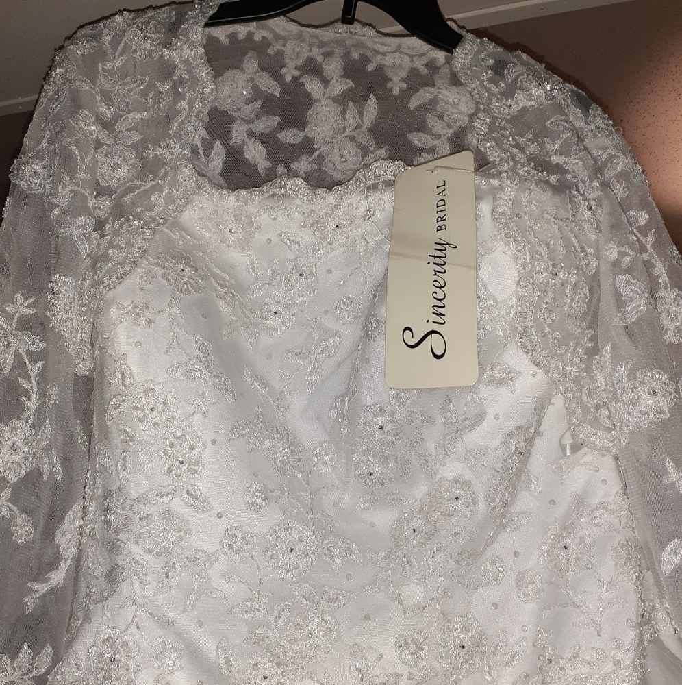Plus size wedding dress